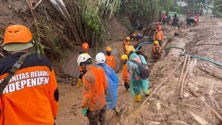 Bencana Longsor Cisarua