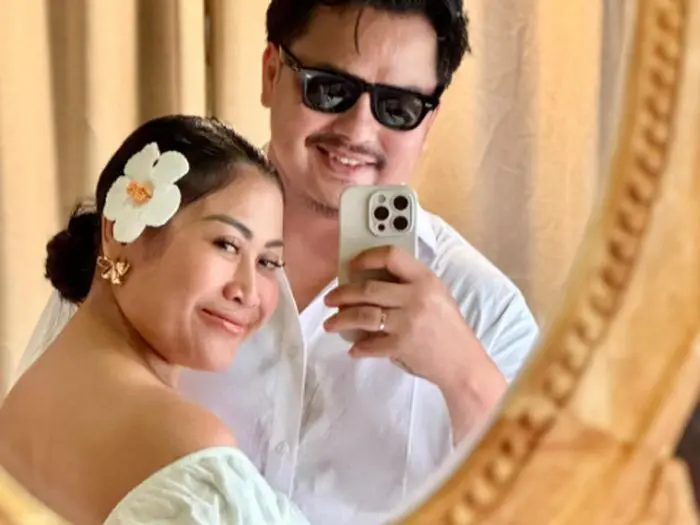 Boiyen Gugat Cerai Suami