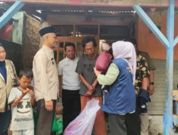 Pedagang Es Gabus Viral Banjir Bantuan, Kisahnya Jadi Sorotan Publik