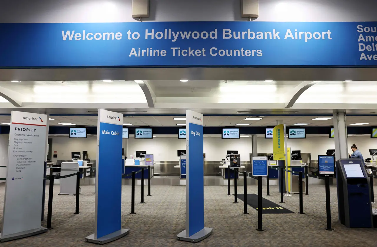 Ribuan Penerbangan Terbatal