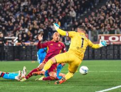 AS Roma vs Cagliari: Malen Bawa Giallorossi Menang 2-0 di Olimpico