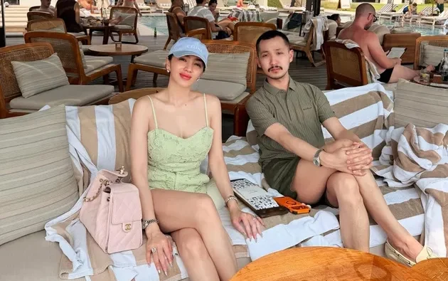 Angel Karamoy dan Gusti Ega Liburan di Bali
