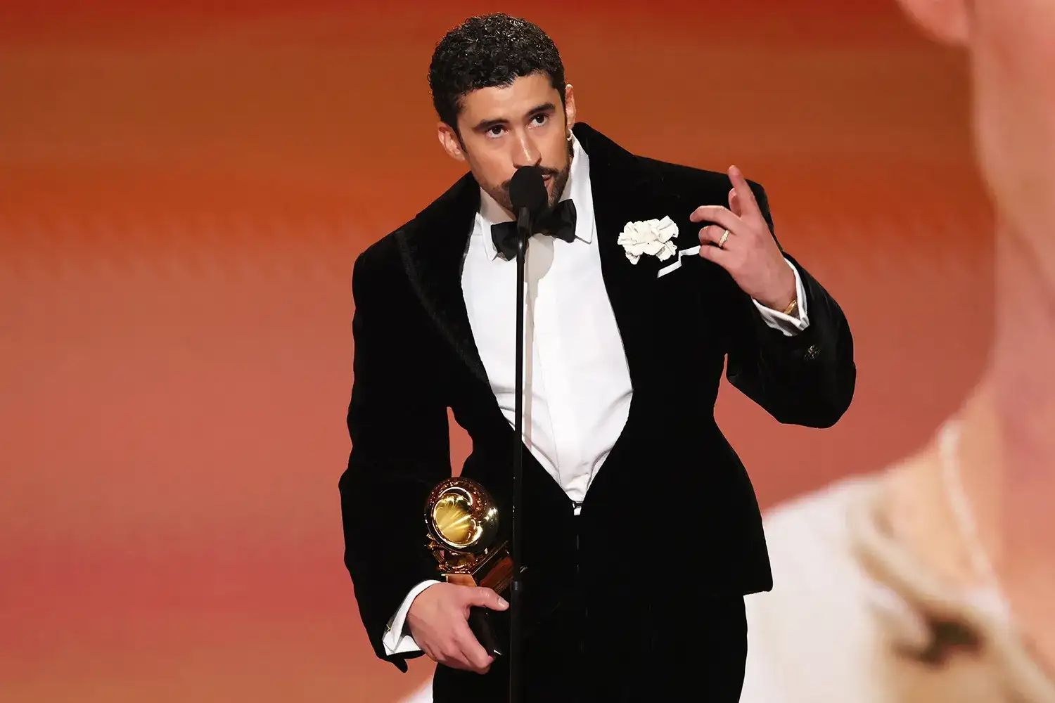 Bad Bunny Cetak Sejarah Baru di Grammy Awards 2026