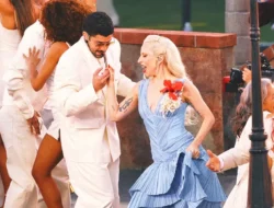 Bad Bunny Hibur Penonton Super Bowl 2026 dengan Panggung Bertema Puerto Rico