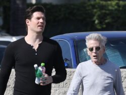 Calvin Klein Dikabarkan Pertimbangkan Menikah dengan Kevin Baker, Ini Alasannya