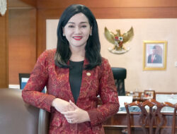 Profil Friderica Widyasari Dewi: Sosok Doktor UGM yang Resmi Gantikan Pimpinan OJK