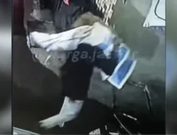 Polisi Pastikan Peristiwa Viral Pria Gendong Biawak di Tambora, Bukan Mayat Seperti Dugaan Warga