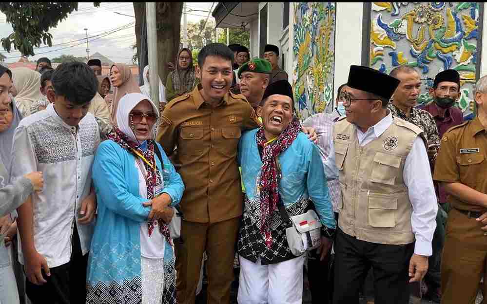 Bupati Tuban Lepas 752 CJH Kloter 28–29 di Pendopo Krido Manunggal