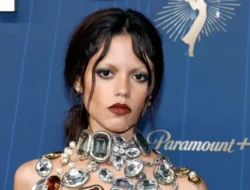 Kehidupan Asmara Jenna Ortega Jadi Sorotan di Tengah Kontroversi Artis Denmark