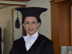 Siapa Ova Emilia? Rektor Perempuan Pertama Universitas Gadjah Mada