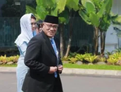 Profil Mohammad Jumhur Hidayat, Aktivis Buruh Jadi Menteri Lingkungan Hidup