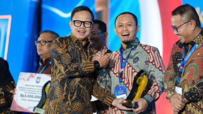 Wali Kota Pekanbaru Agung Nugroho Raih Penghargaan Kemendagri