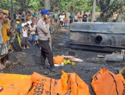 Kecelakaan Bus ALS vs Truk Tangki BBM, 16 Orang Tewas