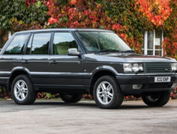Mobil Inggris P38, Mengulik Pesona Legenda SUV Mewah