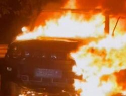 Viral Mobil Jetour Terbakar di Tol Jagorawi Usai Tabrakan BMW, Ini Faktanya!