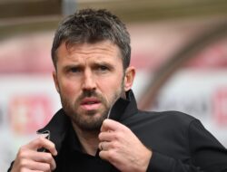 Michael Carrick Disarankan Pertahankan Casemiro Meski Kontrak Segera Berakhir