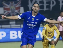 Persib Bandung Kokoh di Puncak Klasemen Jelang Idul Fitri 2026