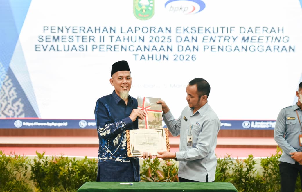 Wali Kota Dumai Hadiri Evaluasi Anggaran 2026