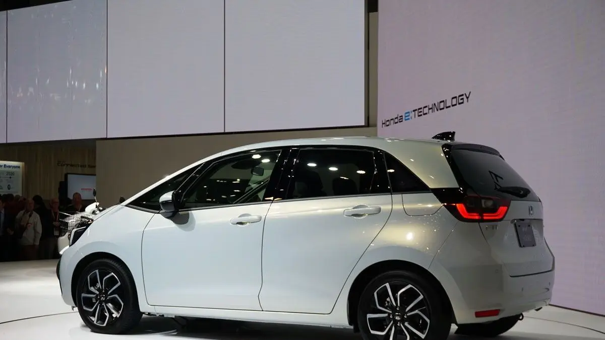 Daihatsu Sigra 2026