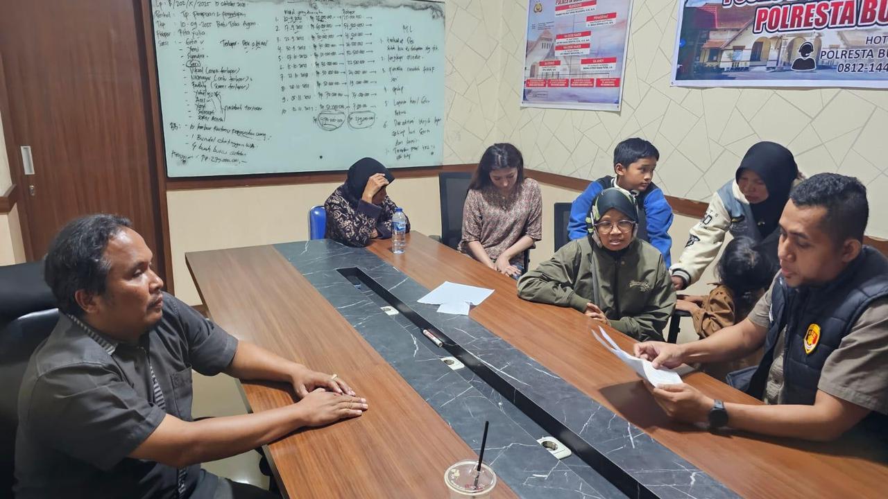 Foto Penangkapan Jeni Rahmadial Fitri
