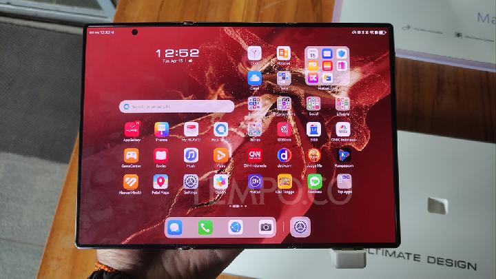 Huawei Mate XT 2