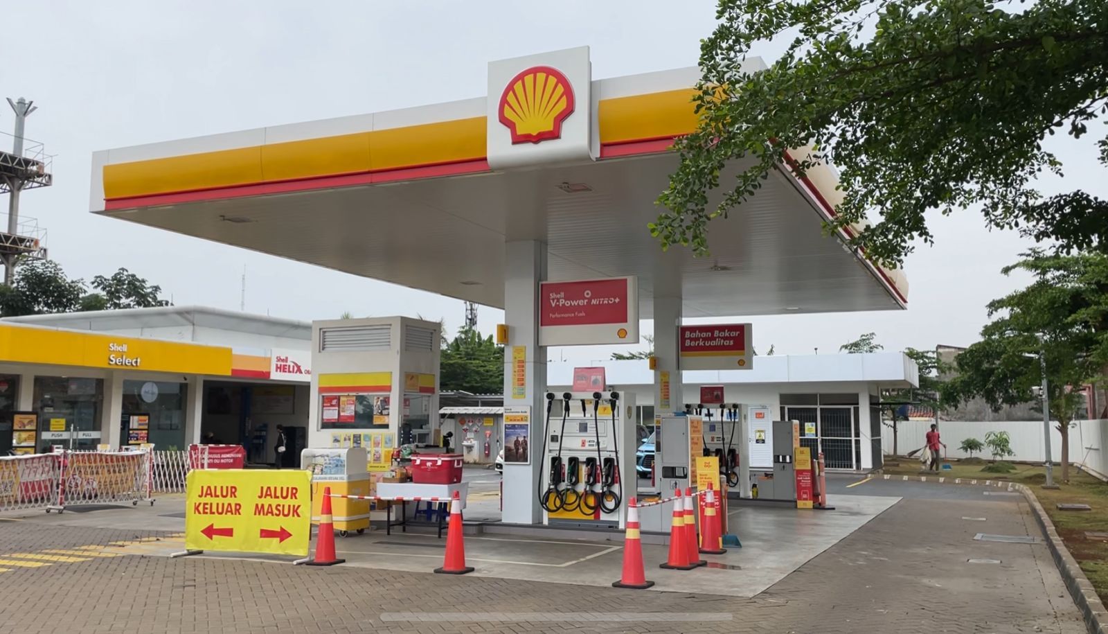 Shell Indonesia Tunjuk Andri Pratiwa